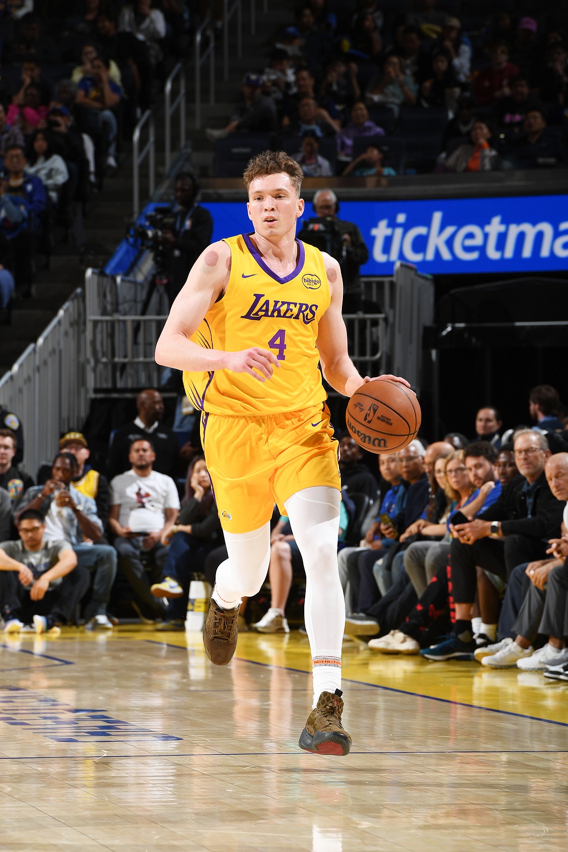 湖记透露评估团队对克内克特关注有限 夏季联赛表现未获重点考察