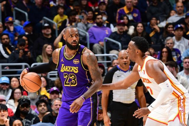 华体会网站-30+超乔丹升历史第一！四旬詹皇仍有少年狂：还有油