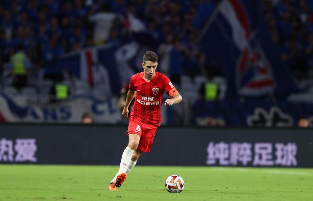 【中超】奥斯卡2射1传武磊梅开二度 申花0比5海港